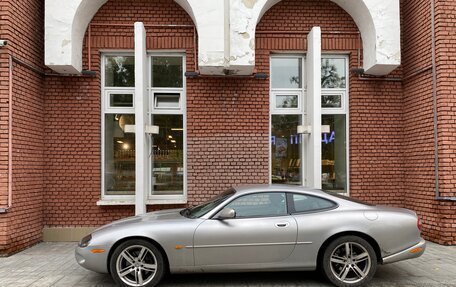Jaguar XK II рестайлинг 2, 2001 год, 1 350 000 рублей, 3 фотография