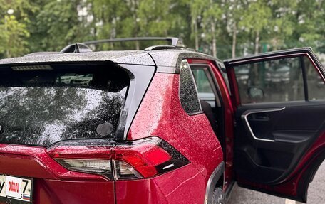 Toyota RAV4, 2019 год, 3 200 000 рублей, 14 фотография