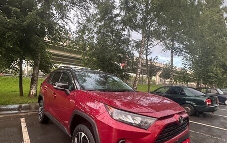 Toyota RAV4, 2019 год, 3 200 000 рублей, 21 фотография