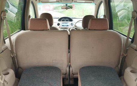 Toyota Sienta I, 2013 год, 900 000 рублей, 2 фотография