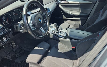 BMW 5 серия, 2018 год, 4 500 000 рублей, 8 фотография