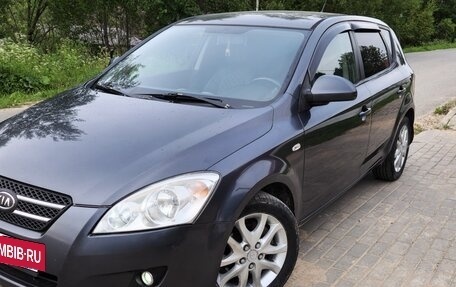KIA cee'd I рестайлинг, 2009 год, 370 000 рублей, 14 фотография