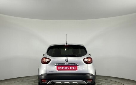 Renault Kaptur I рестайлинг, 2017 год, 1 255 000 рублей, 8 фотография