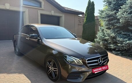 Mercedes-Benz E-Класс, 2017 год, 3 100 000 рублей, 10 фотография