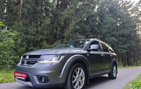 Dodge Journey I, 2011 год, 1 490 000 рублей, 3 фотография