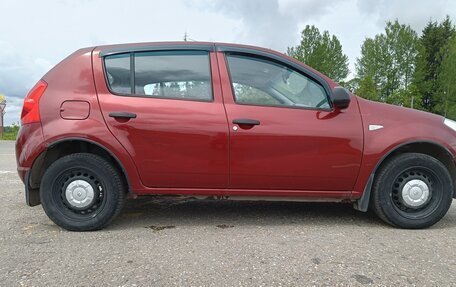 Renault Sandero I, 2010 год, 460 000 рублей, 2 фотография