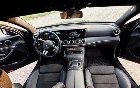 Mercedes-Benz E-Класс, 2022 год, 5 950 000 рублей, 14 фотография