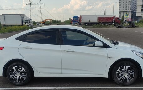 Hyundai Solaris II рестайлинг, 2014 год, 890 000 рублей, 3 фотография