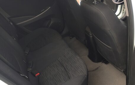 Hyundai Solaris II рестайлинг, 2014 год, 890 000 рублей, 8 фотография