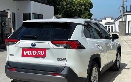Toyota RAV4, 2022 год, 2 540 000 рублей, 6 фотография
