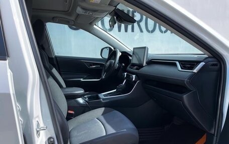 Toyota RAV4, 2022 год, 2 540 000 рублей, 12 фотография