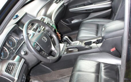 Honda Crosstour I рестайлинг, 2014 год, 1 300 000 рублей, 15 фотография