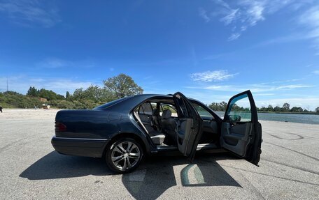 Mercedes-Benz E-Класс, 1996 год, 250 000 рублей, 4 фотография