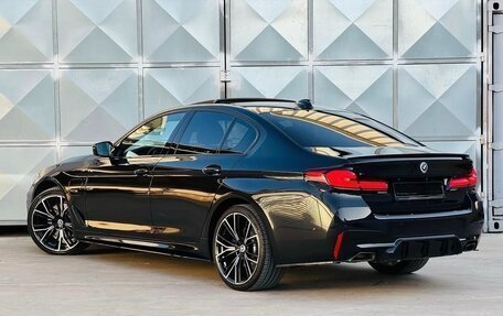 BMW 5 серия, 2022 год, 3 890 000 рублей, 7 фотография
