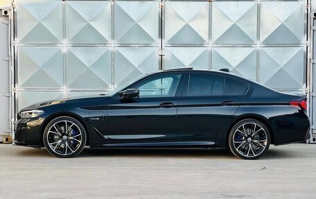 BMW 5 серия, 2022 год, 3 890 000 рублей, 3 фотография
