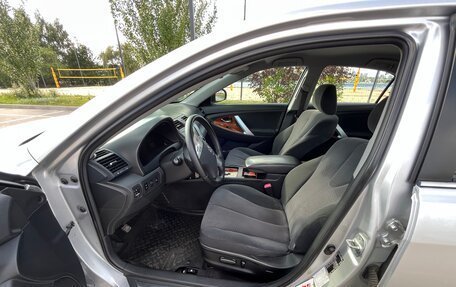 Toyota Camry, 2010 год, 1 290 000 рублей, 10 фотография
