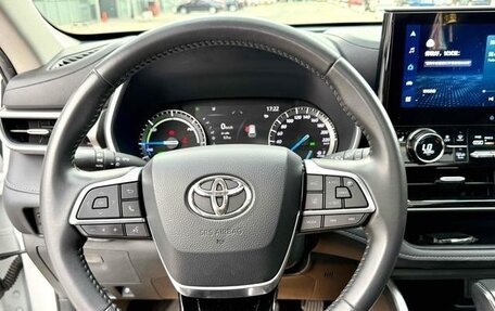 Toyota Highlander, 2022 год, 3 710 000 рублей, 8 фотография