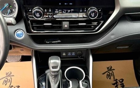Toyota Highlander, 2022 год, 3 710 000 рублей, 9 фотография
