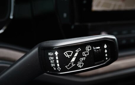 Volkswagen Touareg III, 2018 год, 4 995 000 рублей, 18 фотография