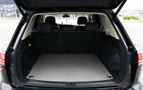 Volkswagen Touareg III, 2018 год, 4 995 000 рублей, 24 фотография
