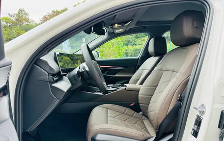 BMW 5 серия, 2025 год, 5 105 333 рублей, 18 фотография