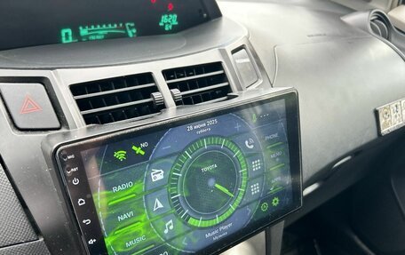 Toyota Yaris III рестайлинг, 2009 год, 599 000 рублей, 12 фотография