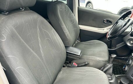 Toyota Yaris III рестайлинг, 2009 год, 599 000 рублей, 16 фотография