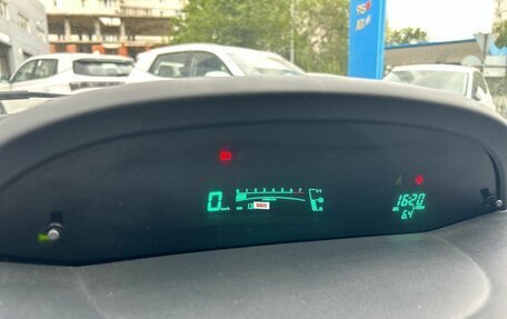 Toyota Yaris III рестайлинг, 2009 год, 599 000 рублей, 18 фотография