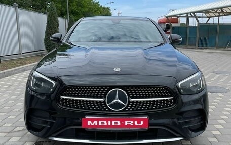 Mercedes-Benz E-Класс, 2020 год, 3 800 000 рублей, 2 фотография