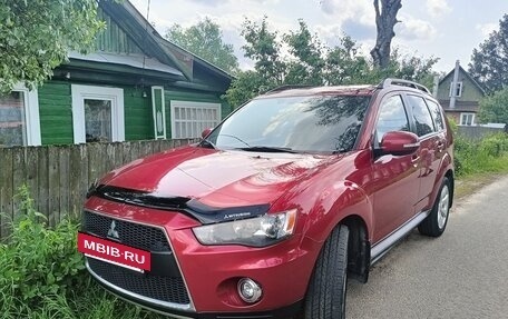 Mitsubishi Outlander III рестайлинг 3, 2011 год, 1 400 000 рублей, 8 фотография