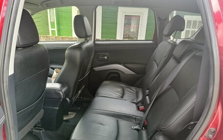 Mitsubishi Outlander III рестайлинг 3, 2011 год, 1 400 000 рублей, 27 фотография