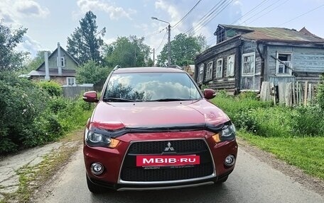 Mitsubishi Outlander III рестайлинг 3, 2011 год, 1 400 000 рублей, 25 фотография