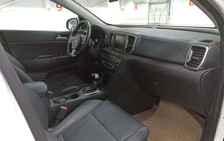 KIA Sportage IV рестайлинг, 2018 год, 1 780 000 рублей, 13 фотография