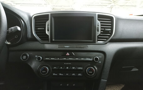 KIA Sportage IV рестайлинг, 2018 год, 1 780 000 рублей, 18 фотография