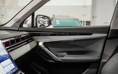 Geely Atlas, 2024 год, 23 фотография