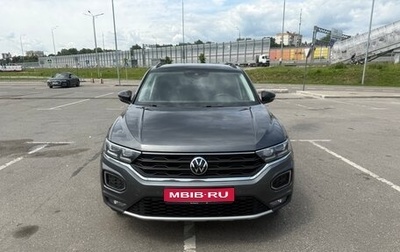 Volkswagen T-Roc I, 2020 год, 2 450 000 рублей, 1 фотография