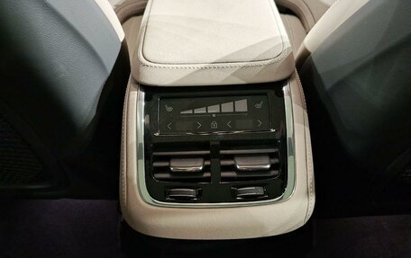 Volvo XC90 II рестайлинг, 2024 год, 11 590 000 рублей, 16 фотография