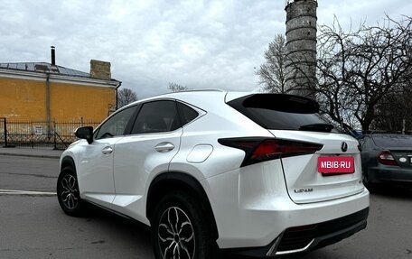 Lexus NX I, 2019 год, 3 800 000 рублей, 3 фотография