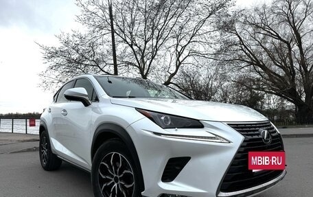 Lexus NX I, 2019 год, 3 800 000 рублей, 2 фотография