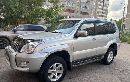 Toyota Land Cruiser Prado 120 рестайлинг, 2007 год, 1 840 000 рублей, 2 фотография