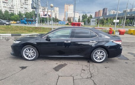 Toyota Camry, 2019 год, 2 500 000 рублей, 6 фотография