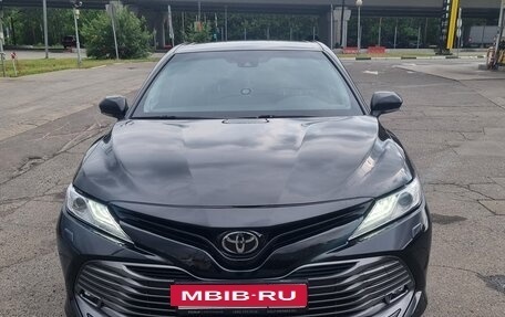 Toyota Camry, 2019 год, 2 500 000 рублей, 7 фотография