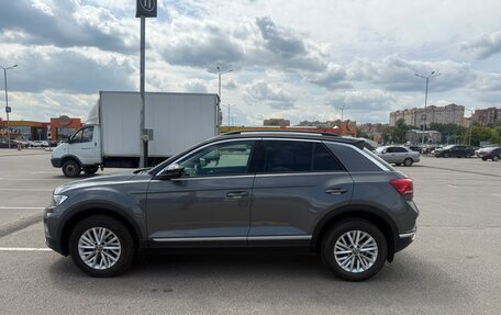 Volkswagen T-Roc I, 2020 год, 2 450 000 рублей, 3 фотография