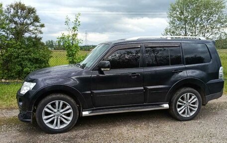 Mitsubishi Pajero IV, 2007 год, 1 575 000 рублей, 3 фотография