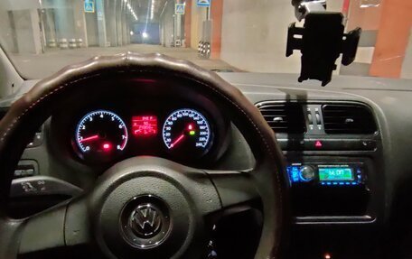 Volkswagen Polo VI (EU Market), 2011 год, 550 000 рублей, 3 фотография