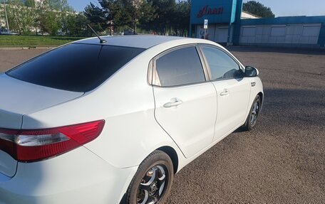 KIA Rio III рестайлинг, 2014 год, 790 000 рублей, 3 фотография