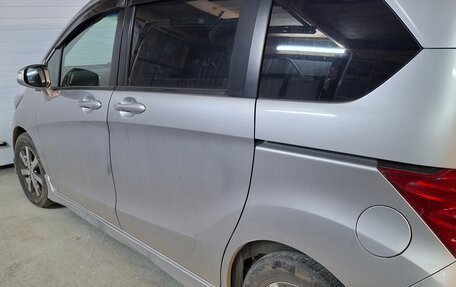 Honda Freed I, 2009 год, 920 000 рублей, 2 фотография