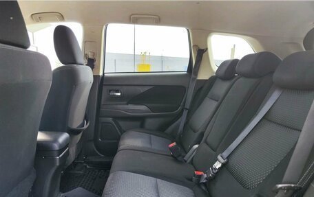 Mitsubishi Outlander III рестайлинг 3, 2018 год, 1 849 000 рублей, 12 фотография