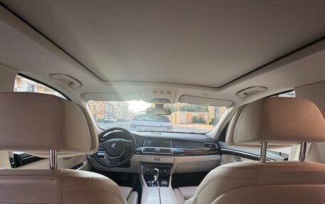 BMW 5 серия, 2014 год, 1 800 000 рублей, 3 фотография