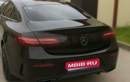 Mercedes-Benz E-Класс, 2022 год, 9 100 000 рублей, 4 фотография